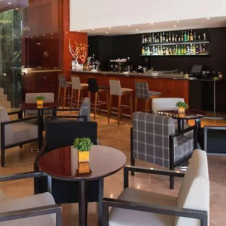 Catalonia Hotell 4*
