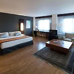 Catalonia Hotel
