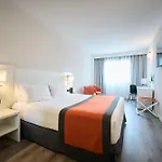 Catalonia מלון 4*